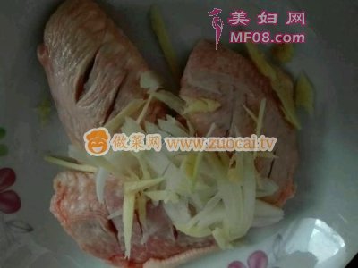 腌鸡翅中（烤肉版）的做法