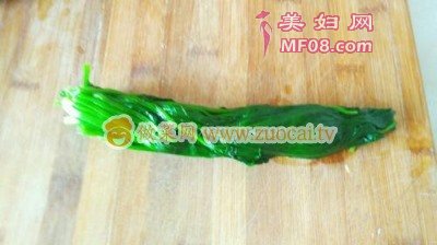 菠菜丸子的做法