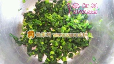 菠菜丸子的做法
