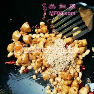香酥鸡丁的做法