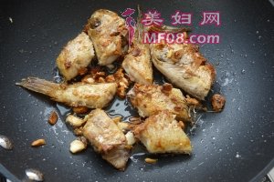 蒜香马头鱼怎么做好吃 蒜香马头鱼最正宗的做法