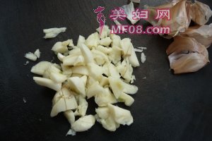 蒜香马头鱼怎么做好吃 蒜香马头鱼最正宗的做法