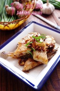 蒜香马头鱼怎么做好吃 蒜香马头鱼最正宗的做法