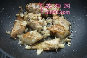 蒜香马头鱼怎么做好吃 蒜香马头鱼最正宗的做法