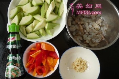 家常虾仁炒西葫芦的做法 虾仁炒西葫芦怎么做好吃