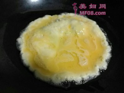 苦瓜炒鸡蛋最正宗的做法 家常苦瓜炒鸡蛋的做法