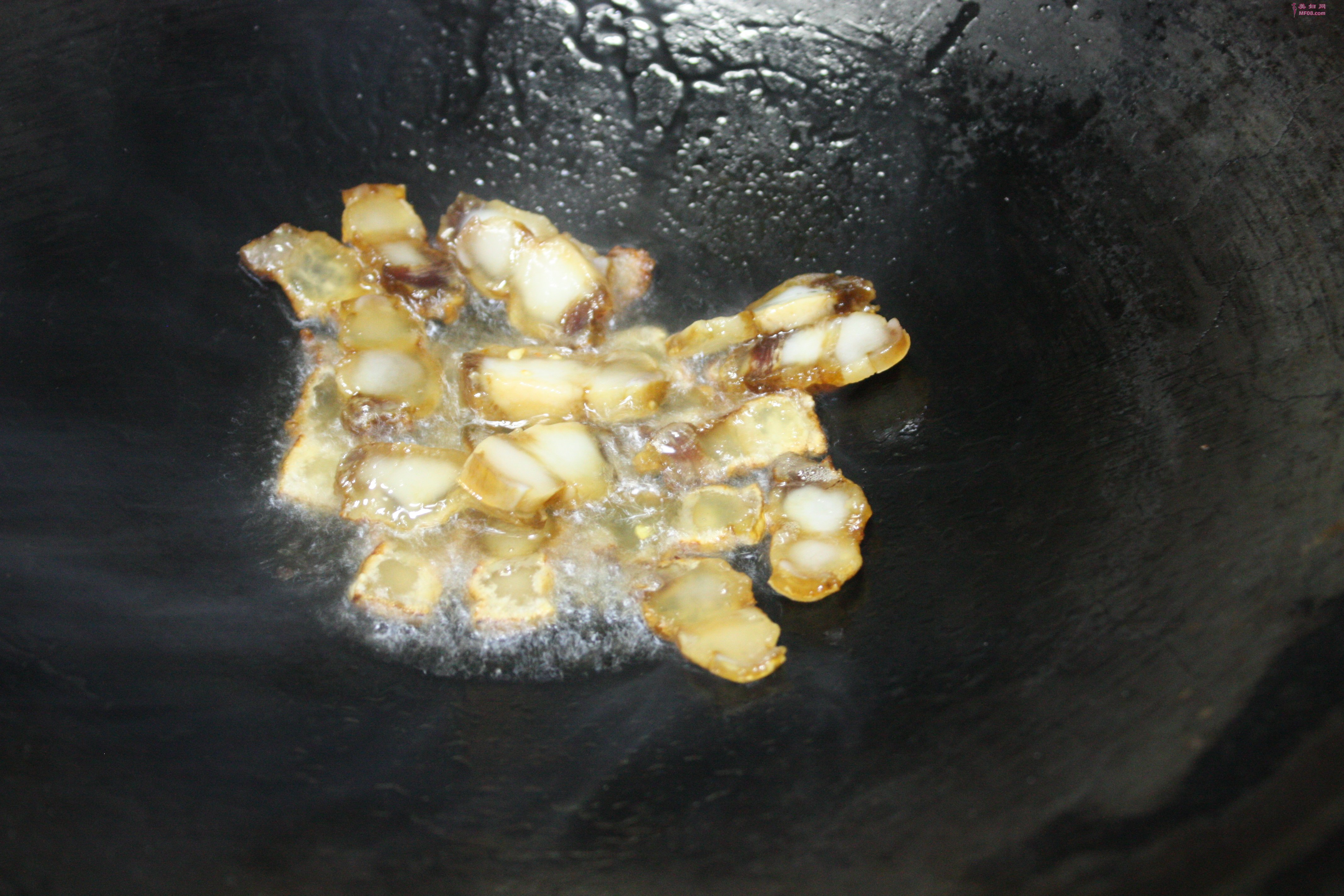 家常芦蒿炒腊肉的做法 芦蒿炒腊肉怎么做好吃