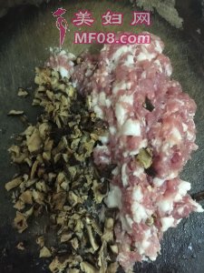 客家酿豆腐最正宗的做法 家常客家酿豆腐的做法