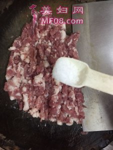 客家酿豆腐最正宗的做法 家常客家酿豆腐的做法