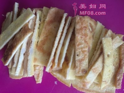 菠菜拌鸡蛋花生米怎么做好吃 菠菜拌鸡蛋花生米最正宗的做法