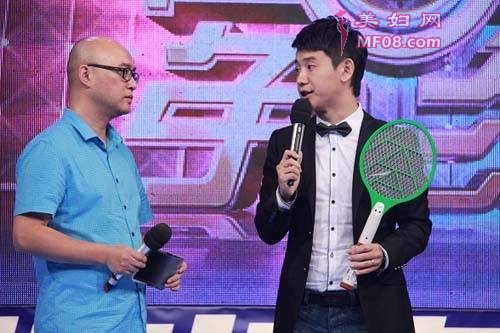 卓伟爆料江苏卫视知名主持人嫖娼 一晚连去两洗浴会所