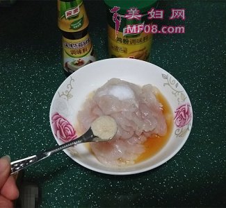 芙蓉熘鱼片怎么做好吃 芙蓉熘鱼片的家常做法