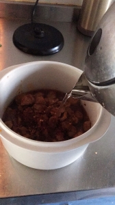 黄豆牛肉煲怎么做好吃 黄豆牛肉煲最正宗的做法