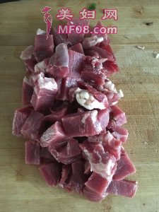 黄豆牛肉煲怎么做好吃 黄豆牛肉煲最正宗的做法