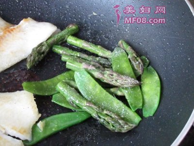 香煎鲽鱼片怎么做 香煎鲽鱼片的做法