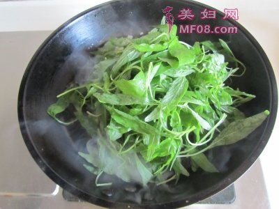 怎么做蒜蓉炒白苋菜最好吃 蒜蓉炒白苋菜怎么做好吃