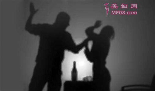 结婚遭遇家暴，我是不是要离婚？