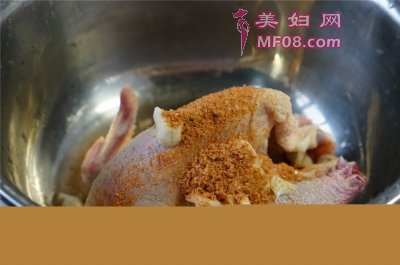 怎么做黄油烤鸡最好吃 黄油烤鸡怎么做好吃