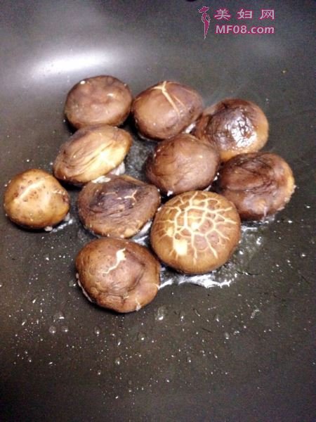 怎么做煎酿香菇最好吃 煎酿香菇怎么做好吃