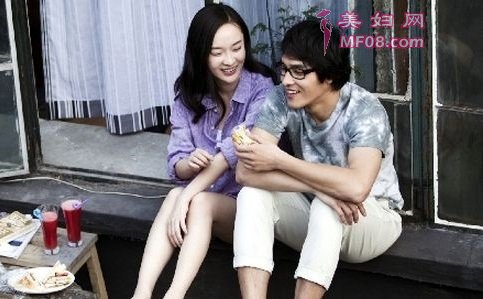 任何女孩都抵挡不了的一些求爱招式