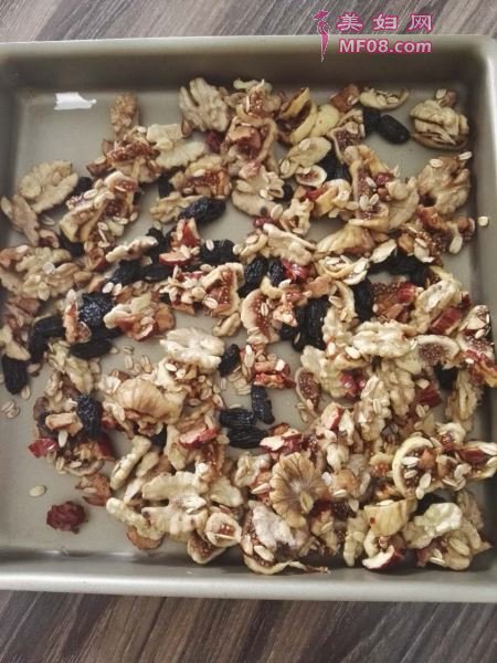 轻食坚果能量棒怎么做 轻食坚果能量棒的做法
