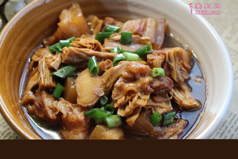 腐竹五花肉怎么做好吃 家常腐竹五花肉的做法