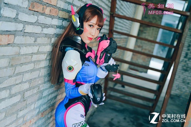 ԭ£תأעԴ³Ϊ 羺CosPlayŮʵľѡhttp://mouse.zol.com.cn/640/6400907.html