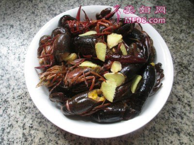 家常清蒸小龙虾的做法 清蒸小龙虾怎么做好吃
