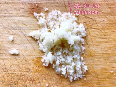 蒜香鱼排怎么做好吃 家常蒜香鱼排的做法