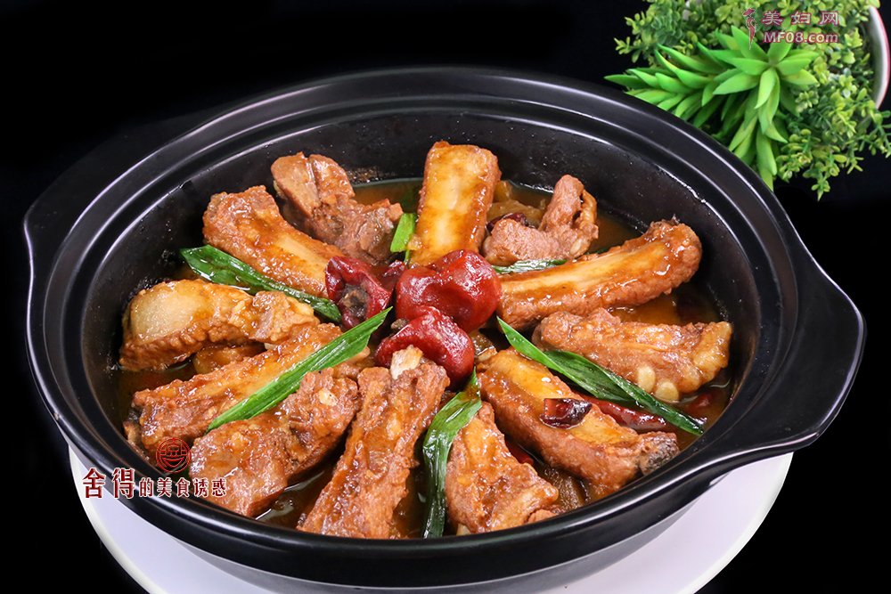 土豆排骨煲怎么做好吃 家常土豆排骨煲的做法