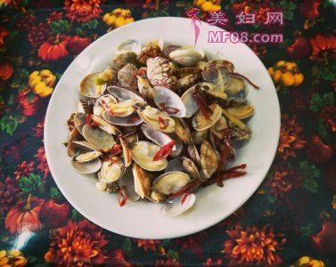 辣炒蛤蜊最正宗的做法 家常辣炒蛤蜊的做法