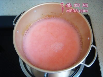 草莓卡通布丁最正宗的做法 家常草莓卡通布丁的做法