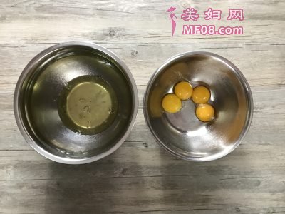 樱花草莓慕斯怎么做好吃 樱花草莓慕斯最正宗的做法
