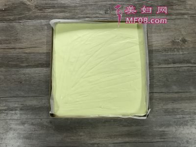 樱花草莓慕斯怎么做好吃 樱花草莓慕斯最正宗的做法