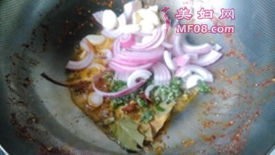 十三香烧小龙虾怎么做好吃 家常十三香烧小龙虾的做法