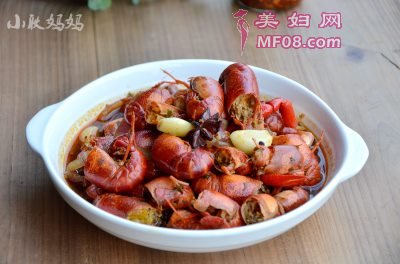 十三香烧小龙虾怎么做好吃 家常十三香烧小龙虾的做法