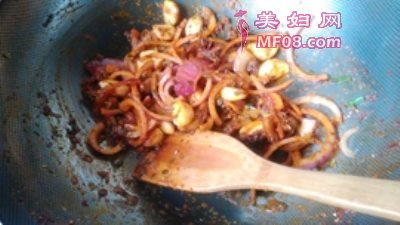 十三香烧小龙虾怎么做好吃 家常十三香烧小龙虾的做法