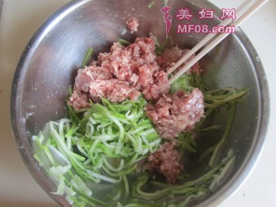瓠子肉馅生煎包怎么做好吃 瓠子肉馅生煎包最正宗的做法