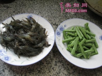 梅豆炒河虾最正宗的做法 家常梅豆炒河虾的做法