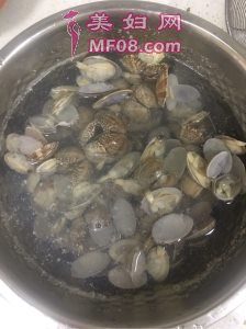 鲜香花甲最正宗的做法 家常鲜香花甲的做法