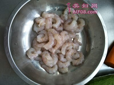虾泥丝瓜盅最正宗的做法 家常虾泥丝瓜盅的做法