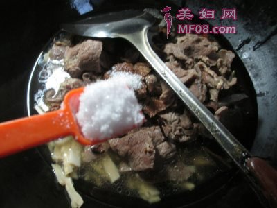 水笋烧牛肉怎么做好吃 水笋烧牛肉的家常做法