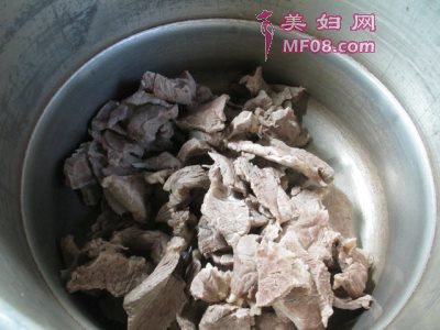 水笋烧牛肉怎么做好吃 水笋烧牛肉的家常做法