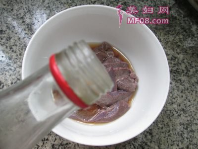 怎么做梅豆茭白炒猪肝最好吃 梅豆茭白炒猪肝怎么做好吃