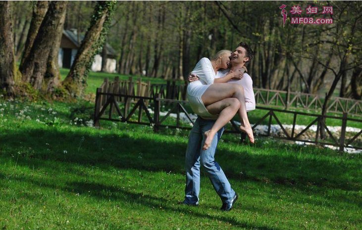 笨笨的女生得注意 有什么方法去鉴别好男人