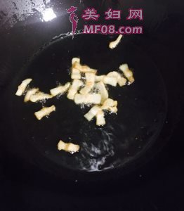 焖鱼怎么做好吃 家常焖鱼的做法