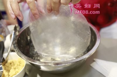 夏日越南明虾沙拉卷怎么做好吃 家常夏日越南明虾沙拉卷的做法