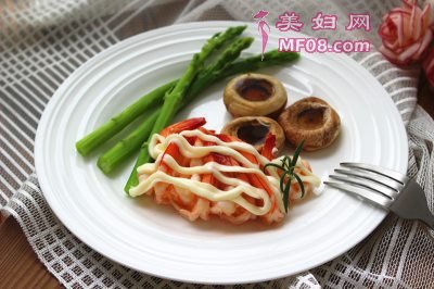 口蘑鲜虾沙拉怎么做好吃 口蘑鲜虾沙拉最正宗的做法