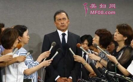 男星公开承认出轨 与小三偷偷交往3年