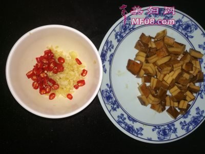 五香豆干拌黄瓜最正宗的做法 家常五香豆干拌黄瓜的做法